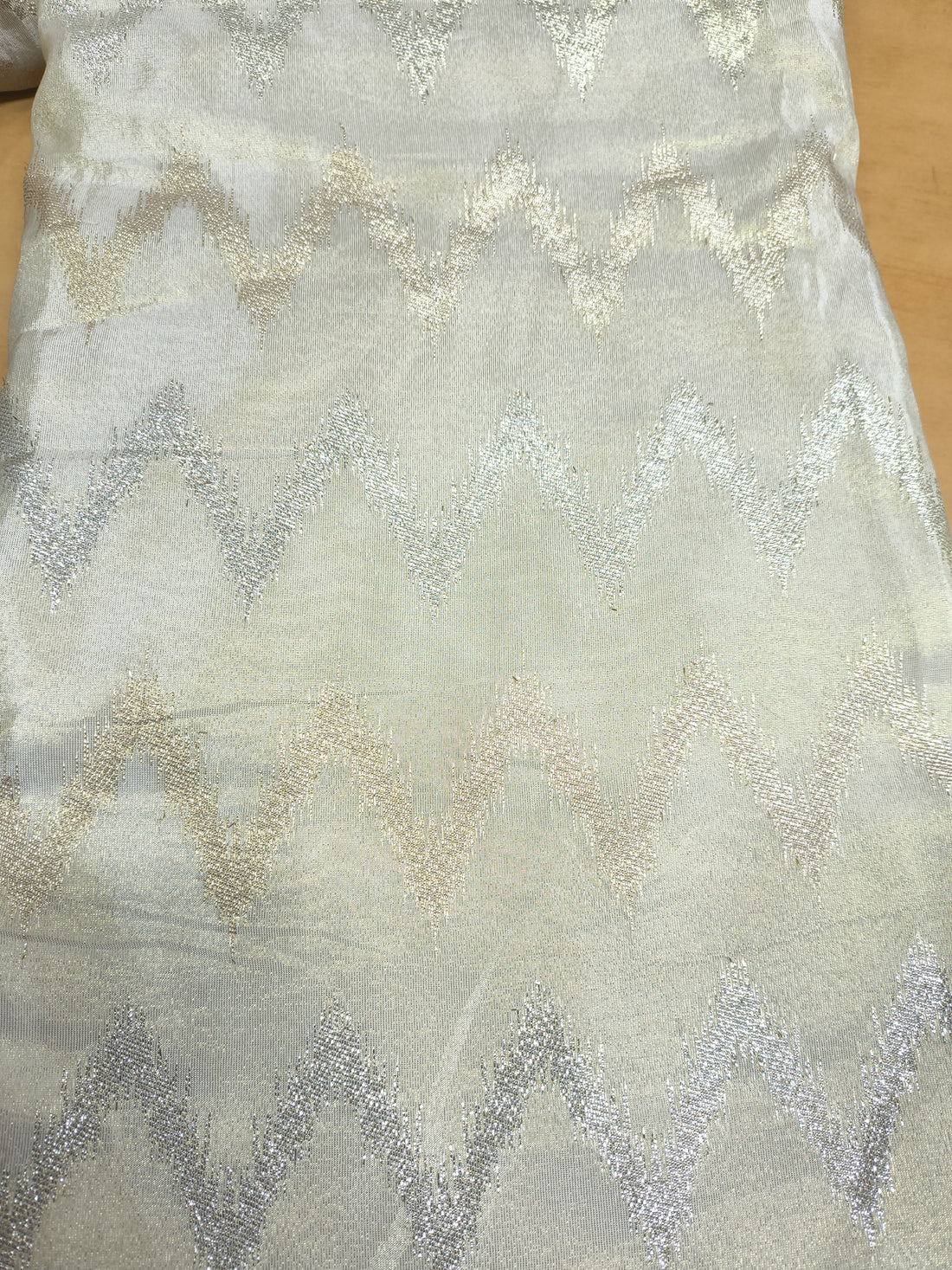 Dyeable Shimmer Fabric – Zigzag Metallic Pattern