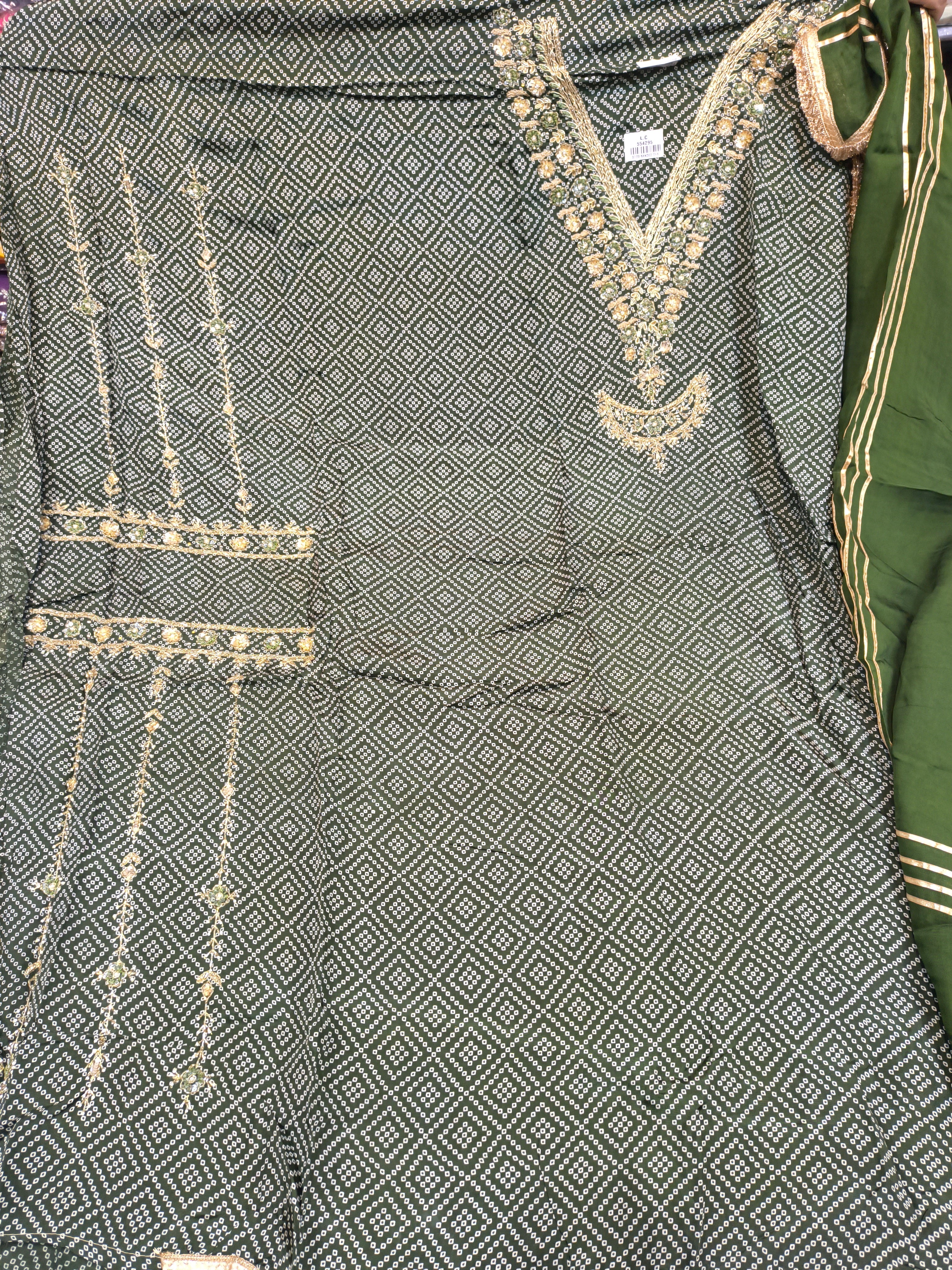 Mehndi Green Embroidered Unstitched Silk Crepe Suit Fabric with Dupatta