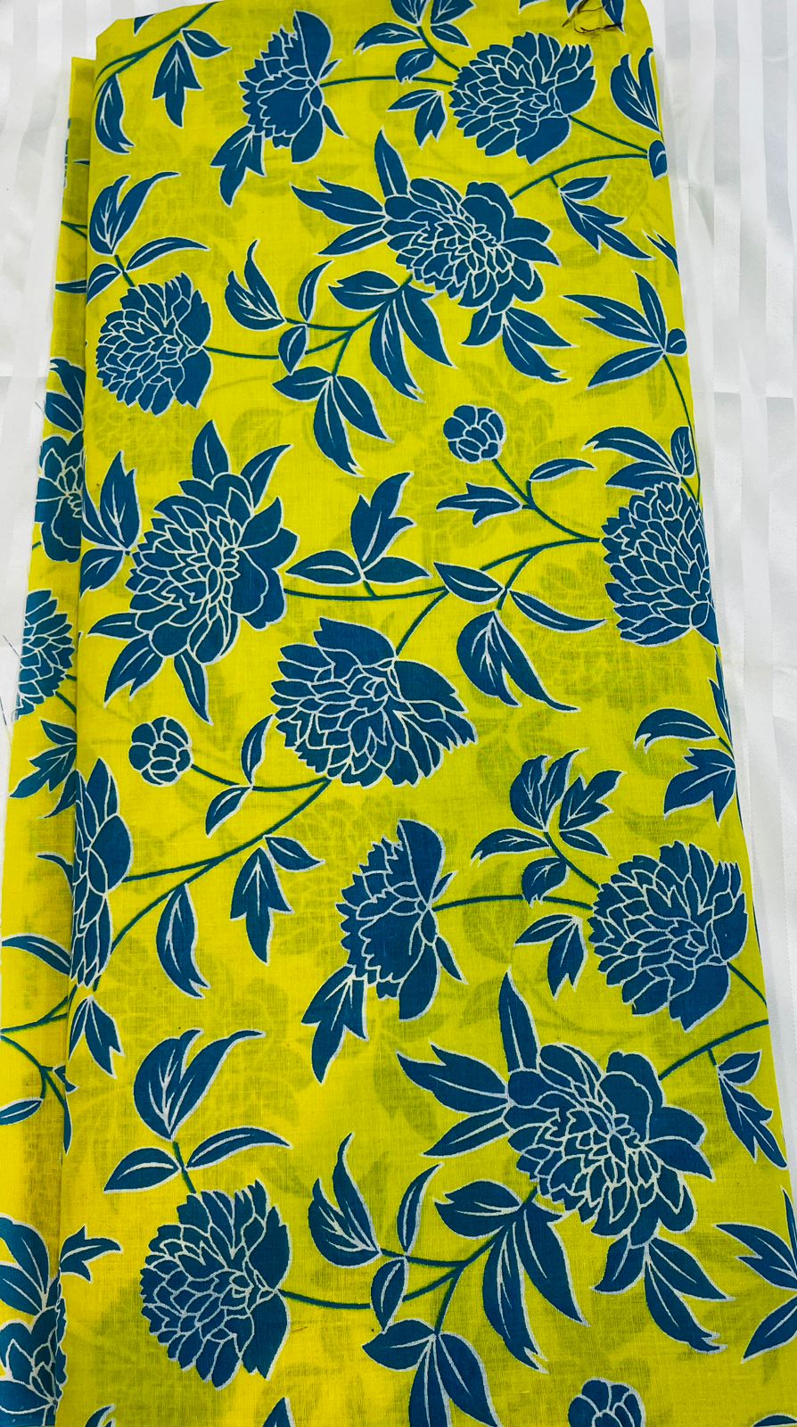 Allover cotton printed suit